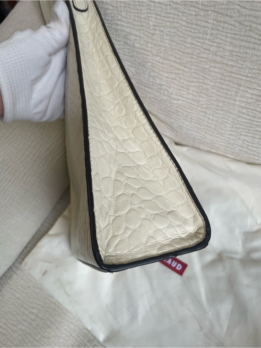 STAUD Rey White Croc-Embossed Shoulder Bag - Picture 4 of 8